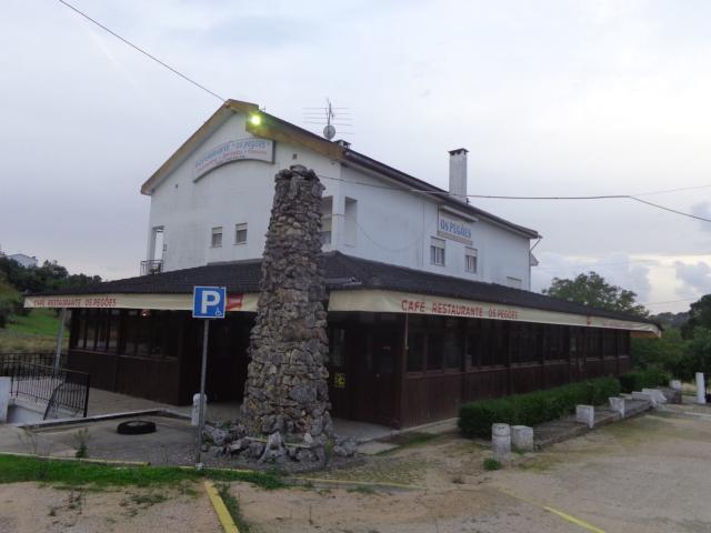 Predio com habitação e Restaurante M1789/17
