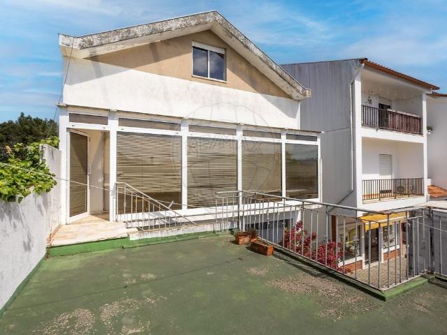 Prédio com Potencial 0m² Valença