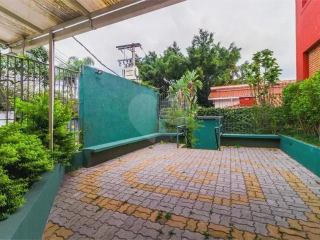 Predio Comercial com 14 salas 15 vagas vila Madalena