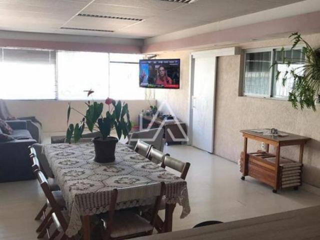 PRÉDIO COMERCIAL E RESIDENCIAL EM ÓTIMA LOCALIZAÇÃO
