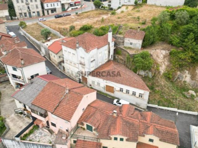 Prédio de 3 pisos Vale de Açores, Mortágua