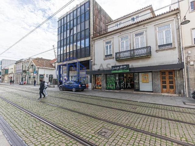 Prédio em Matosinhos com Pingo Doce no Rés do Chão 811m² Matosinhos e Leça da Palmeira