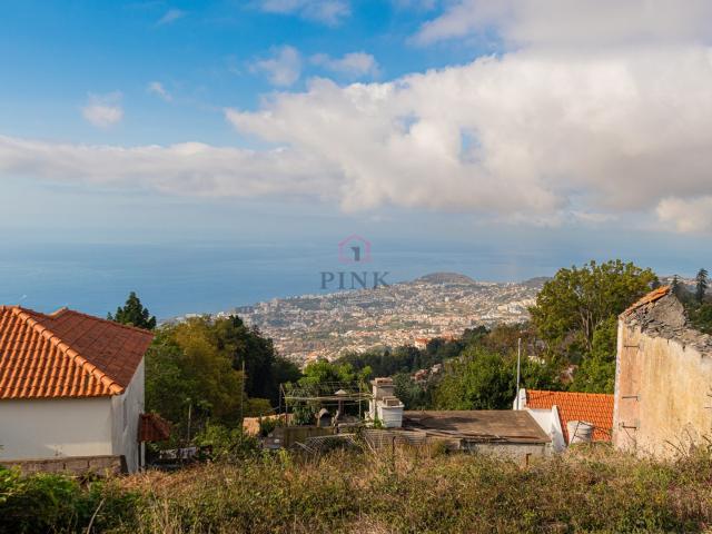 Prédio Misto com Ruínas Funchal