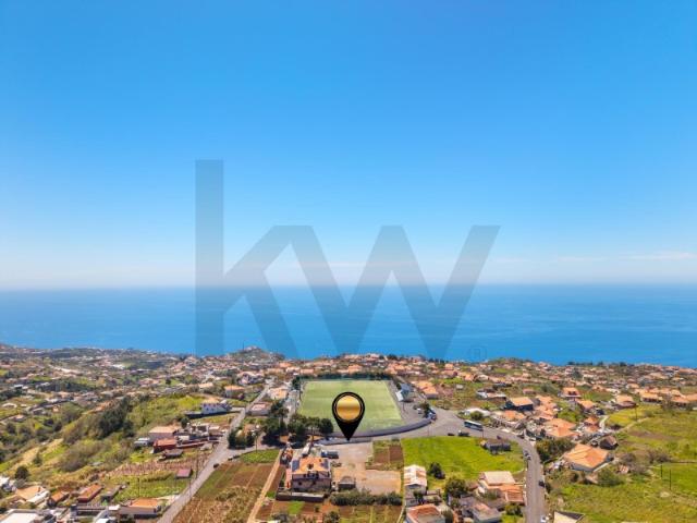 Prédio Misto na Ponta do Sol com 1.980m² | Viver ou Investir
