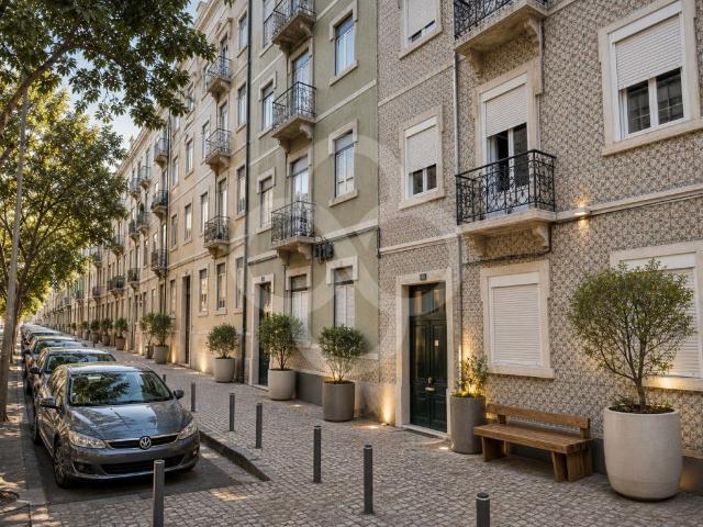 Predio na zona do marques de Pombal para remodelação em Lisb. 507m² Santo antónio