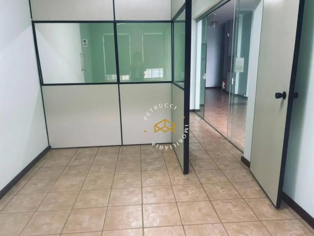Prédio para Venda em Valinhos/SP Vila Martina