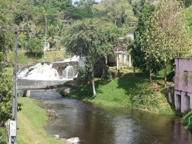 Prédio para Venda em Camamu/BA Acaraí 19 Quartos
