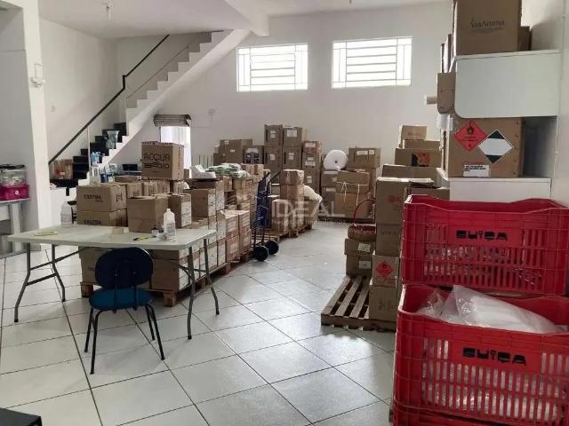 Prédio para Venda em Campos dos Goytacazes/RJ Centro 2 Quartos
