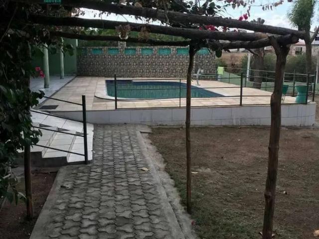 Prédio para Venda em Canindé/CE Centro 22 Quartos