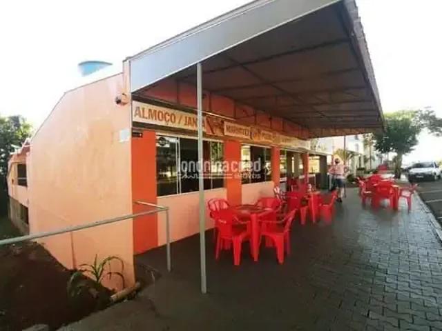 Prédio para Venda em Capitão Leônidas Marques/PR Centro