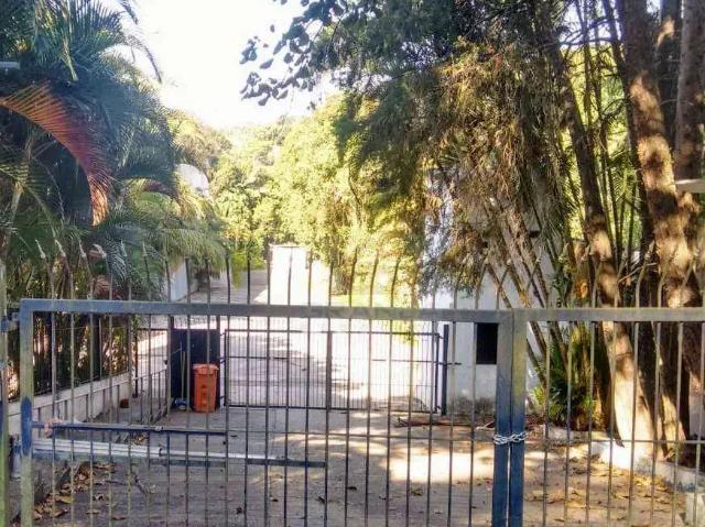 Prédio para Venda em Cotia/SP Granja Viana
