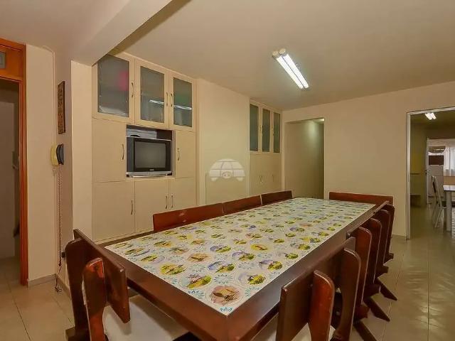 Prédio para Venda em Curitiba/PR Centro 10 Quartos