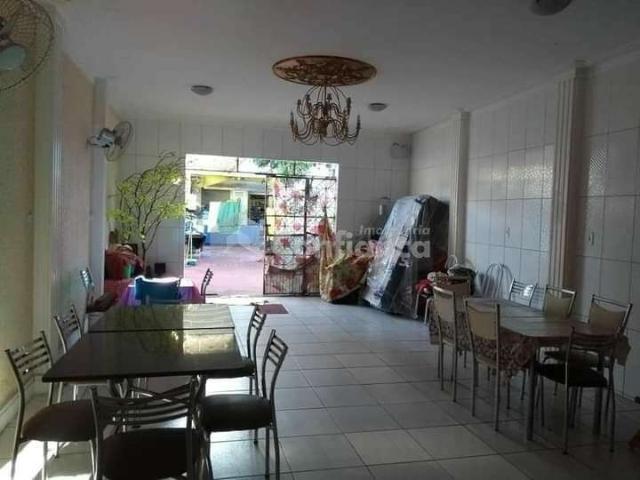 Prédio para Venda em Fortaleza/CE Centro 10 Quartos