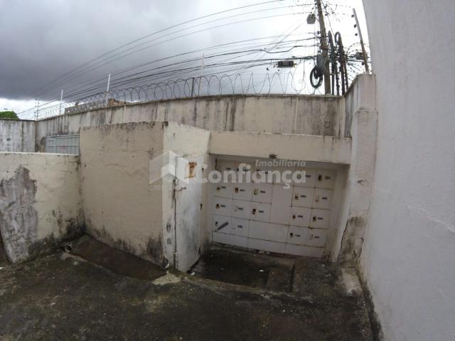 Prédio para Venda em Fortaleza/CE Montese 36 Quartos