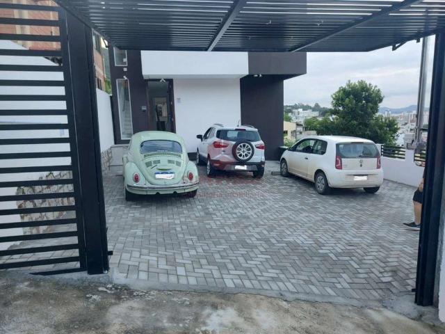Prédio para Venda em Florianópolis/SC Trindade