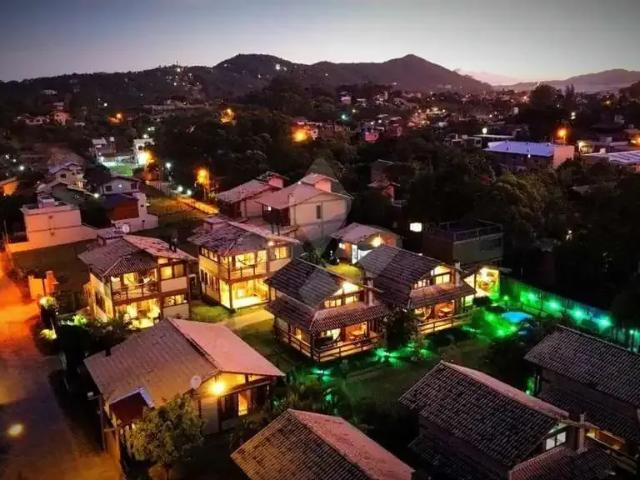 Prédio para Venda em Imbituba/SC Praia do Rosa 9 Quartos