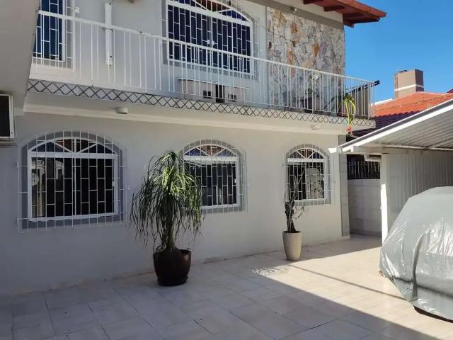 Prédio para Venda em Palhoça/SC Ponte do Imaruim 3 Quartos