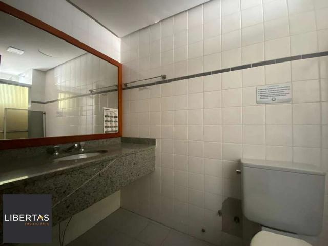 Prédio para Venda em Porto Alegre/RS Azenha 30 Quartos