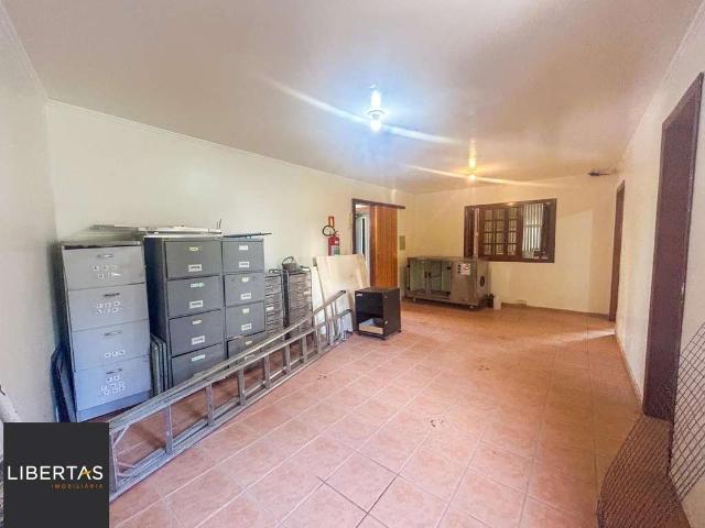 Prédio para Venda em Porto Alegre/RS Menino Deus 15 Quartos