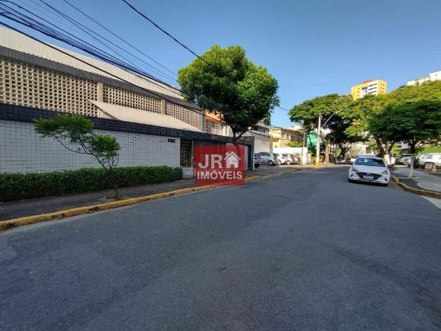 Prédio para Venda em Recife/PE Casa Forte