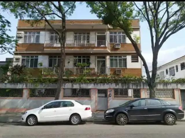 Prédio para Venda em Rio de Janeiro/RJ Vila Valqueire