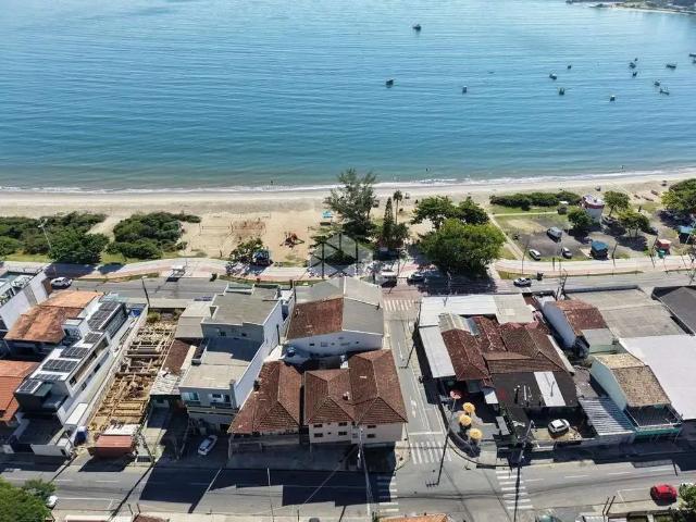 Prédio para Venda em São Francisco do Sul/SC Enseada 18 Quartos