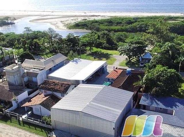 Prédio para Venda em São Francisco do Sul/SC Capri 3 Quartos