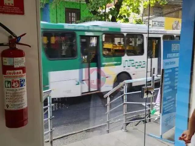 Prédio para Venda em Salvador/BA São Marcos
