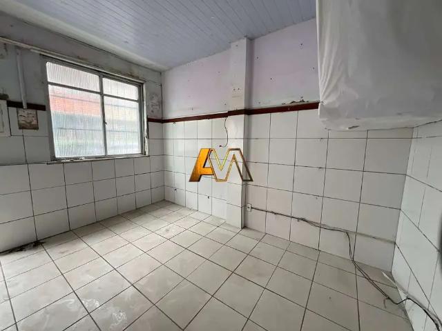 Prédio para Venda em Salvador/BA Uruguai 5 Quartos