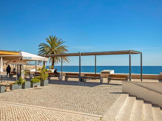 Prédio para Venda em Sesimbra Excelente Oportunidade de In. 83m² Sesimbra Santiago