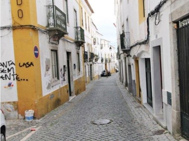 Prédio para venda no Centro Histórico de Évora, antiga Pensã. 0m² Évora São Mamede, Sé,São Pedro e Santo Antão