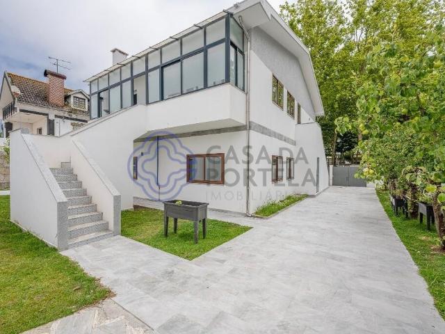 Prédio para Investimento com 5 Frações e Licença AL | Próxim. 363m² Cidade da maia