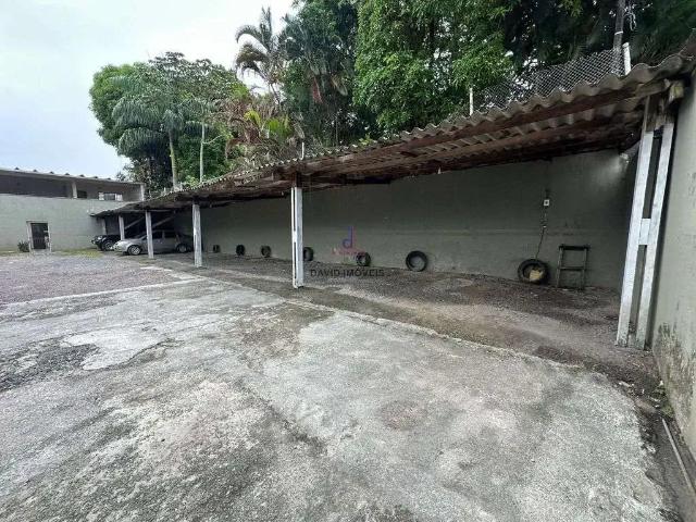 Prédio para Locação em Caraguatatuba/SP Centro