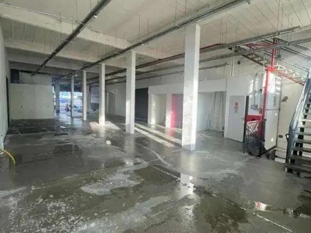 Prédio para Locação em Carapicuíba/SP Vila Silva Ribeiro