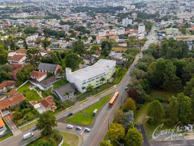 Prédio para Locação em Curitiba/PR Bacacheri