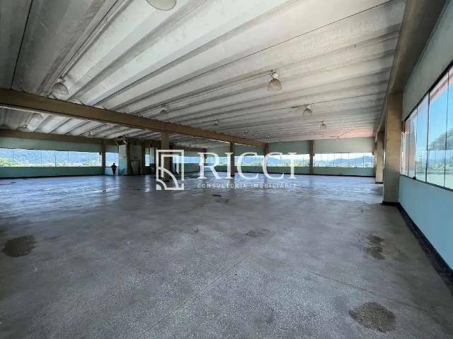 Prédio para Locação em Guarujá/SP Balneário Praia do Pernambuco