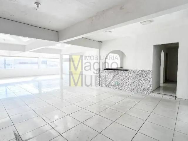 Prédio para Locação em Fortaleza/CE Parquelândia