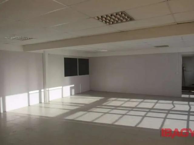 Prédio para Locação em Florianópolis/SC Estreito