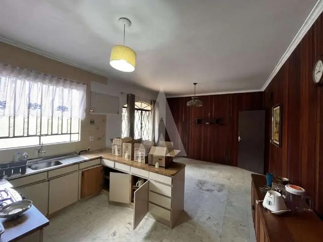 Prédio para Locação em Joinville/SC Glória 3 Quartos