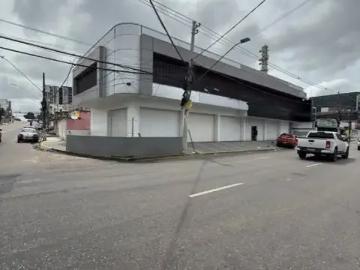 Condomínio para alugar em Centro, Manaus - Garagem
