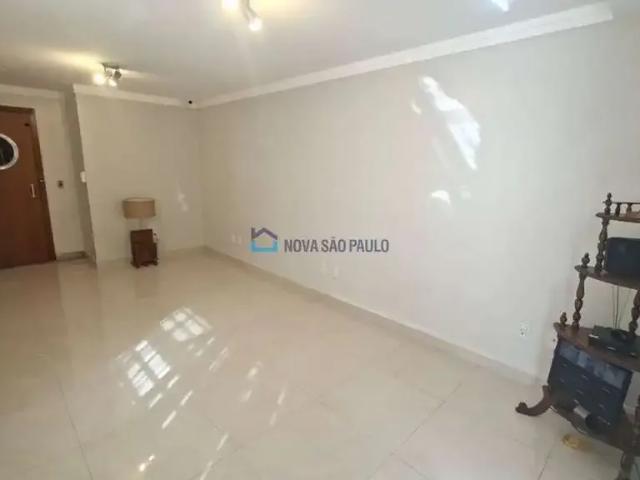 Prédio para Locação em São Paulo/SP Aclimação 3 Quartos