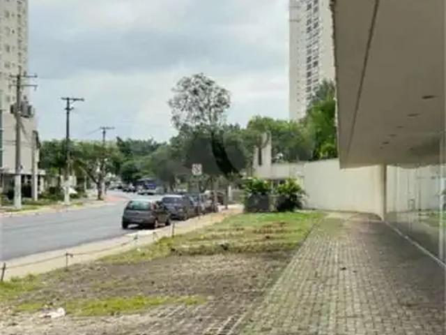 Prédio para Locação em São Paulo/SP Imirim