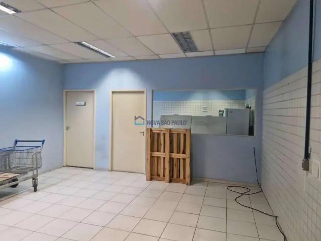Prédio para Locação em São Paulo/SP Jardim Bélgica