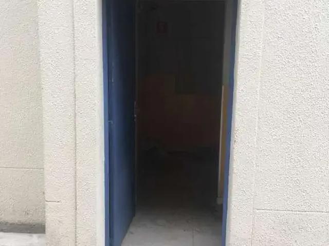 Prédio para Locação em São Paulo/SP Jardim da Glória 16 Quartos