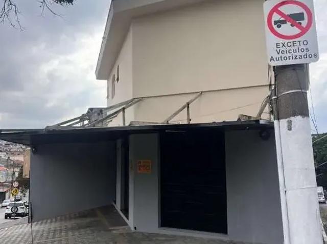 Prédio para Locação em São Paulo/SP Jardim Patente 3 Quartos