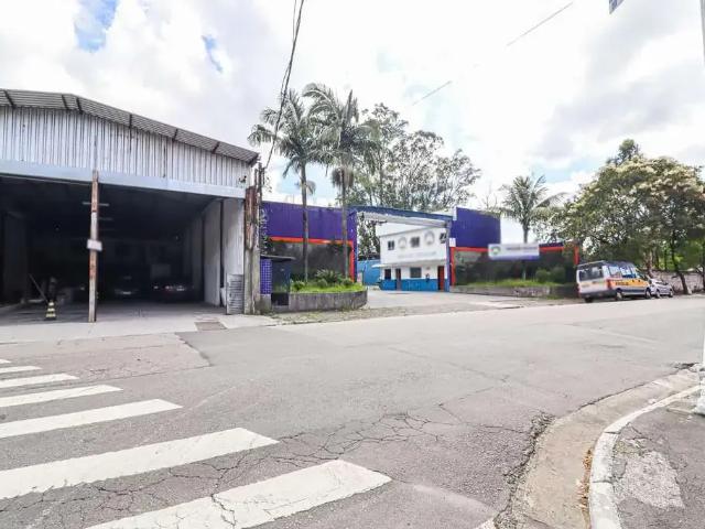 Prédio para Locação em São Paulo/SP Socorro