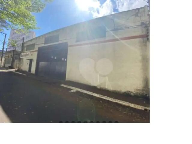 Prédio para Locação em São Paulo/SP Guarapiranga