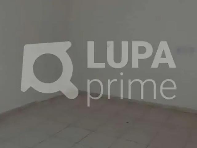 Prédio para Locação em São Paulo/SP Parada Inglesa