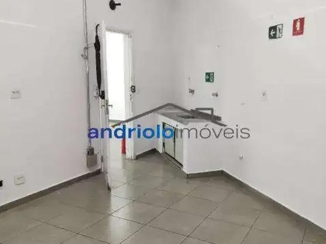 Prédio para Locação em São Paulo/SP República