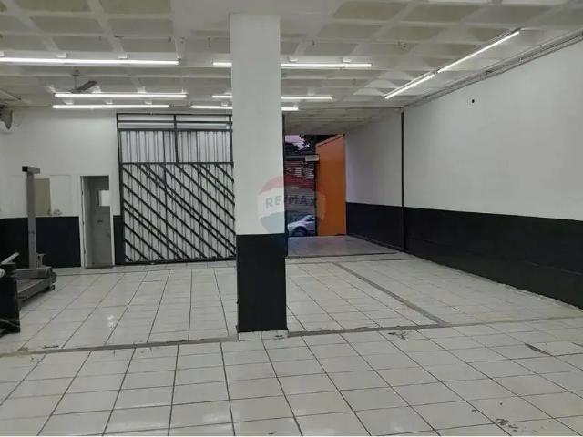 Prédio para Locação em São Paulo/SP Vila Irmãos Arnoni 3 Quartos